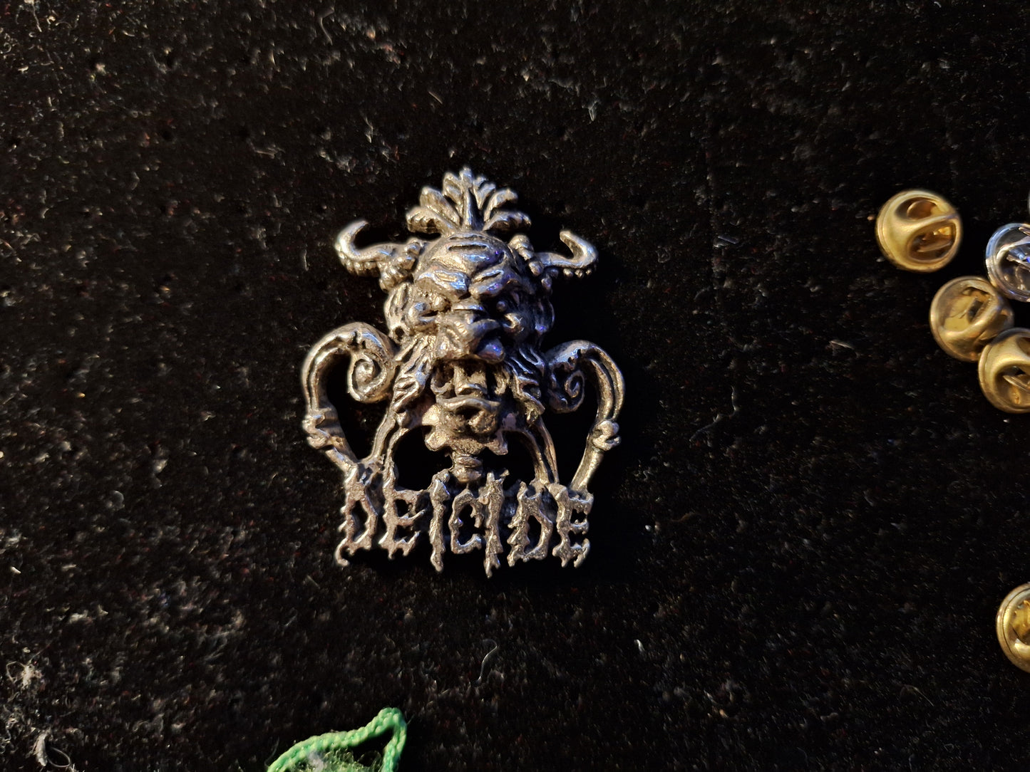 Deicide badge